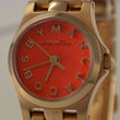 Laden Sie das Bild in den Galerie-Viewer, Original Marc by Marc Jacobs Damen Uhr Rosegold-rot Ref: MBM3311