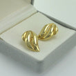 Laden Sie das Bild in den Galerie-Viewer, Ohrclips - in "Flügel-Form" / 333er - 8 Karat Gelbgold