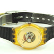 Laden Sie das Bild in den Galerie-Viewer, Swatch Damenuhr Quarz Swiss Made / Ref : S824