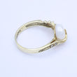 Laden Sie das Bild in den Galerie-Viewer, Vintage Damenring mit Perle & Diamanten / 585er - 14 Karat Gold - 53 16,8 mm Ø
