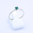 Laden Sie das Bild in den Galerie-Viewer, Vintage Damenring mit Smaragd / 333er - 8 Karat Weißgoldgold - 54 17,2 mm Ø