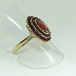 Laden Sie das Bild in den Galerie-Viewer, Vintage Damenring mit Granat / 333er 8 K Gold - 59 18,8 mm Ø *