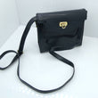 Laden Sie das Bild in den Galerie-Viewer, Vintage Peter Kaiser Design Leder Damen Handtasche Leder Schwarz Made in Germany