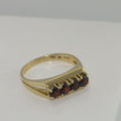 Laden Sie das Bild in den Galerie-Viewer, Vintage Damenring mit Granat / 333er - 8 Karat Gelbgold / Größe 56 17,8 mm Ø *