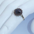 Laden Sie das Bild in den Galerie-Viewer, Vintage Damenring 900er Silber mit Bömischer Granat - 51 16,2 mm Ø