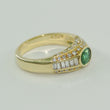 Laden Sie das Bild in den Galerie-Viewer, Wempe Damenring mit Smaragd 0.63ct & Diamanten 0.78ct / 750er Gold 18 Karat *