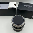 Laden Sie das Bild in den Galerie-Viewer, Tragbarer Bluetooth Lautsprecher Woofy Speaker Citizen Eco-Drive 40 Jahre