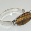 Laden Sie das Bild in den Galerie-Viewer, S.Paul Vintage Damen Armreif Tigerauge 925er Silber