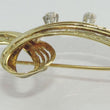 Laden Sie das Bild in den Galerie-Viewer, Vintage Brosche mit Diamanten ca. 0.05 ct / 585er 14 Karat Gold