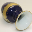 Laden Sie das Bild in den Galerie-Viewer, Royal Porzellan Bavaria KPM Echt Kobalt Handarbeit Porzellanvase 39412