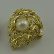 Laden Sie das Bild in den Galerie-Viewer, Vintage Brosche mit 0.48 ct. Brillanten & Perle / 585er - 14 Karat Gold