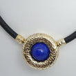 Laden Sie das Bild in den Galerie-Viewer, Kautschukkette mit Anhänger aus 585er 14Karat Gold mit Lapis Lazuli 45cm