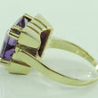 Laden Sie das Bild in den Galerie-Viewer, Vintage Damenring mit Amethyst / 585er 14 Karat Gold - 59 18,8 mm Ø *