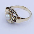 Laden Sie das Bild in den Galerie-Viewer, Vintage Damenring 333er 8 K Gold mit Perle - 50 15,9 mm Ø *
