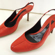Laden Sie das Bild in den Galerie-Viewer, Escada Original Damen Pumps Größe 39
