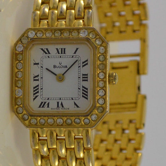 BULOVA Damenuhr / Quartz / Swiss made