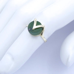 Vintage Damenring mit Jade / 333er - 8 Karat Gelbgold - 52 16,5 mm Ø