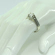 Laden Sie das Bild in den Galerie-Viewer, Vintage Damenring 750er 18 Karat Weißgold Diamant ca. 0.75ct. - 62 19,7 mm Ø *

