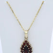 Laden Sie das Bild in den Galerie-Viewer, Vintage Kette &amp; Anhänger mit Granat / 333er 8 Karat Gold 40cm
