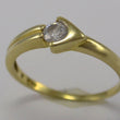 Laden Sie das Bild in den Galerie-Viewer, Damenring mit Zirkonia / 333er 8 Karat Gold 56 17,8 mm Ø

