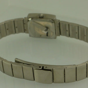 ADORA Design - Damenarmbanduhr / Quarz / Edelstahl