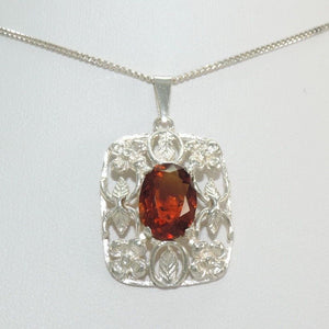 Damen Kette 835er Silber mit Turmalin Anhänger