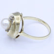Laden Sie das Bild in den Galerie-Viewer, Vintage Damenring mit Perle &amp; Diamanten / 585er - 14 Karat Gold - 59 18,8 mm Ø
