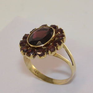 Vintage Damenring mit Granat - Gelbgold 333er 8 Karat 54 17,2 mm Ø *