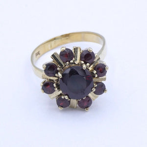 Vintage Damenring mit Granat 333er 8 Karat Gelbgold - 49 15,6 mm Ø *