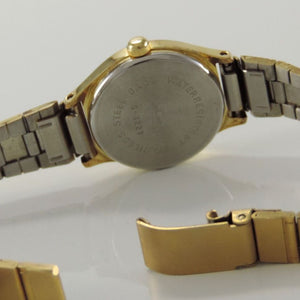 Adora Damenuhr / Quartz / vergoldet