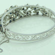 Laden Sie das Bild in den Galerie-Viewer, Damen Armreif Nickel &amp; Silber mit Saphire ca. 0.50 ct und Diamanten ca. 18 ct

