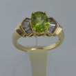 Laden Sie das Bild in den Galerie-Viewer, Vintage Damenring mit Peridot&amp; Diamanten ca,1.0 ct /585er 14 Karat Gelbgold
