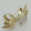 Laden Sie das Bild in den Galerie-Viewer, Vintage Brosche mit Diamanten ca. 0.05 ct / 585er 14 Karat Gold
