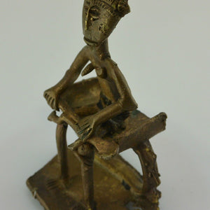 Afrikanische Kunst - Dekorative Bronzefigur / Handarbeit