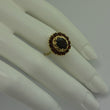 Laden Sie das Bild in den Galerie-Viewer, Vintage Damenring mit Granat / 333er 8 Karat Gelbgold 55 17,5 mm Ø *
