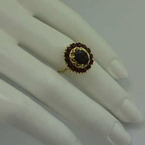 Vintage Damenring mit Granat / 333er 8 Karat Gelbgold 55 17,5 mm Ø *
