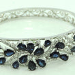 Laden Sie das Bild in den Galerie-Viewer, Damen Armreif Nickel &amp; Silber mit Saphire ca. 0.50 ct und Diamanten ca. 18 ct
