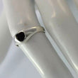 Laden Sie das Bild in den Galerie-Viewer, Vintage Damenring Onyx / 925 Silber 52 16,5 mm Ø
