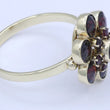 Laden Sie das Bild in den Galerie-Viewer, Vintage Damenring mit Granat 333er 8 Karat Gelbgold - 60 18,8 mm Ø
