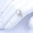 Laden Sie das Bild in den Galerie-Viewer, Damenring 585er Gold mit Perlen &amp; Diamanten 0.06ct. - 52 16,5 mm Ø *
