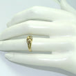 Laden Sie das Bild in den Galerie-Viewer, Vintage Damenring / 333er - 8 Karat Gelbgold - 53 16,8 mm Ø *
