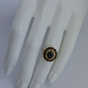 Vintage Damenring mit Granat / 333er 8 Karat Gelbgold 55 17,5 mm Ø *