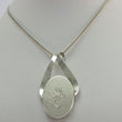 Laden Sie das Bild in den Galerie-Viewer, Vintage 835er Silber Kette mit Anhänger
