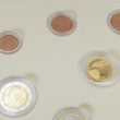 Laden Sie das Bild in den Galerie-Viewer, Die offiziellen Euro-Kursmünzen Vatikan 2010 &amp; Goldausgabe Die Erschaffung Adams

