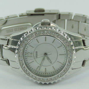 Guess Damenuhr mit Strasssteinen Quarz Ref: 1995273L1