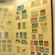 Laden Sie das Bild in den Galerie-Viewer, ca. 640 Briefmarken mit verschiedenen Motiven aus aller Welt, meist gestempelt
